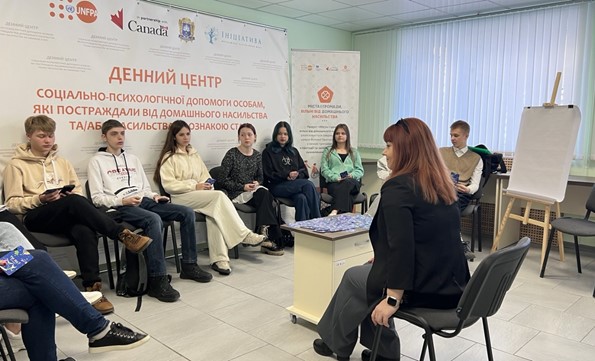 Робота студентської групи ПБУ-16 із тренеркою Оленою Олійник